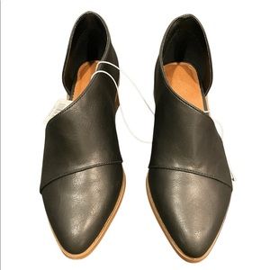 Universal Thread Wenda Black Cut Out Booties Flats Size 6 New